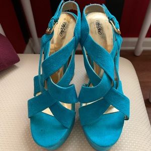Blue PARTY heels!!!